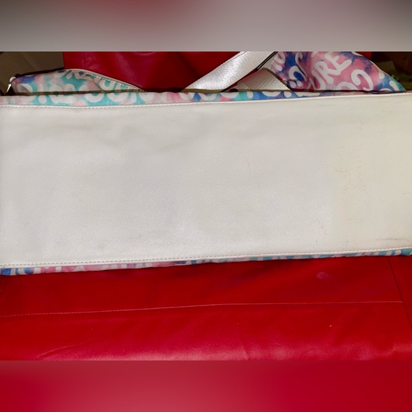 EUC Juicy Couture Xtra Large Weekender Bag. - Picture 10 of 12